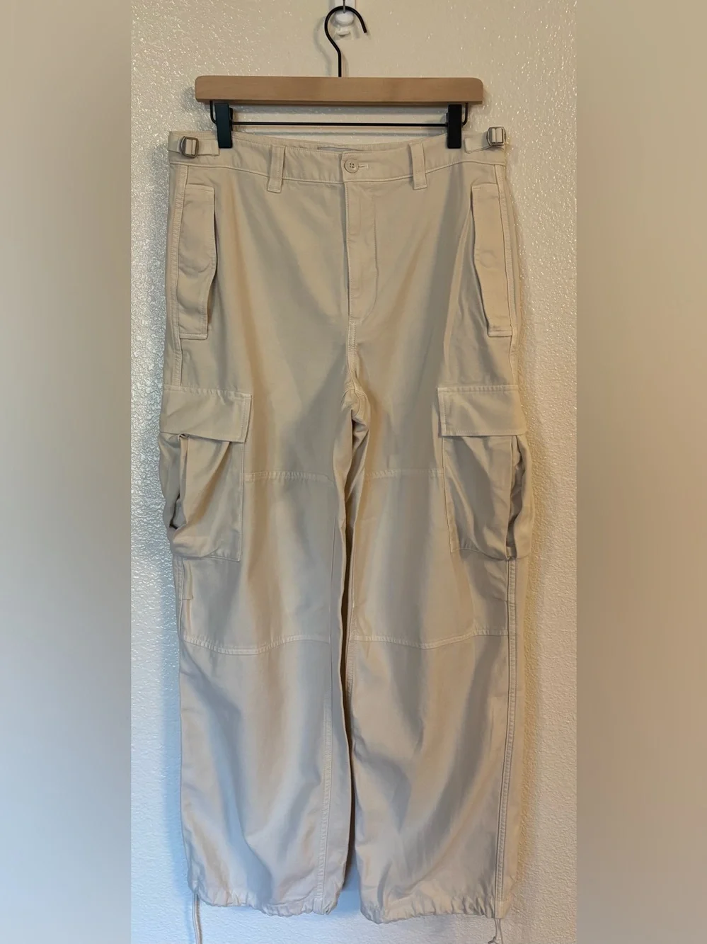 Aritzia hand pockets